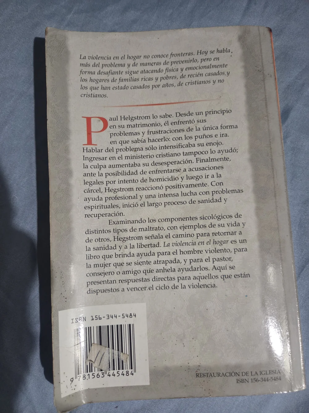 Hombres Violentos y Sus Víctimas en el Hogar - Spanish Edition (Gray/Red)